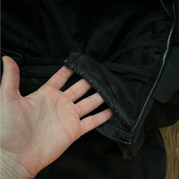 Simkhai Jumpsuit puff detail distressed black size 8 - Picture 8 of 16